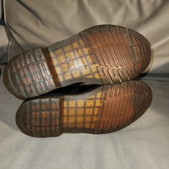 Dr. Martens unisex shoes, Men's 9, Women's 10 - Picture 8 of 8